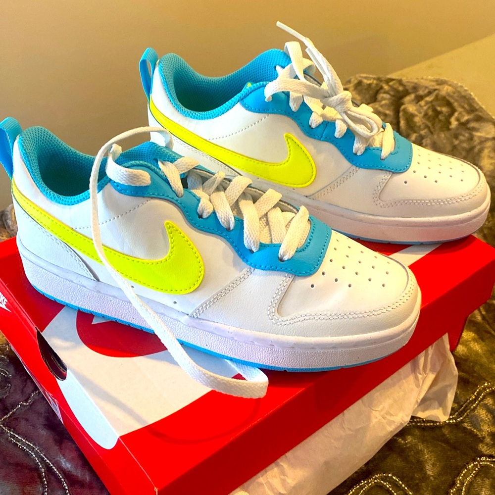Nike